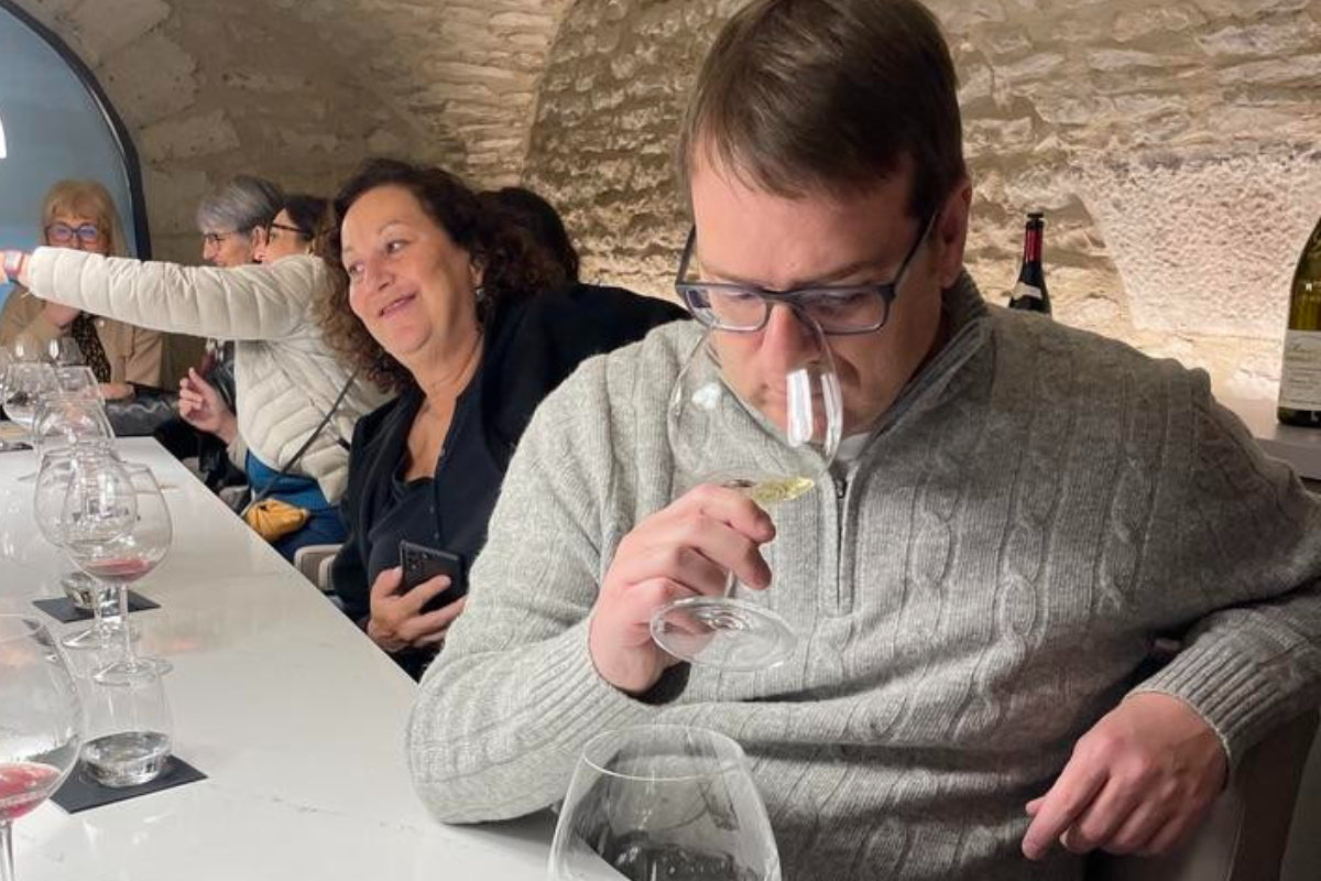 Tasting a great Burgundy white wine with Link Paris.