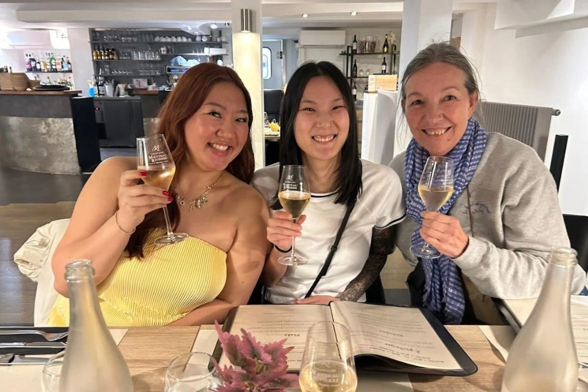 Wine tasting in Champagne with Link Paris.