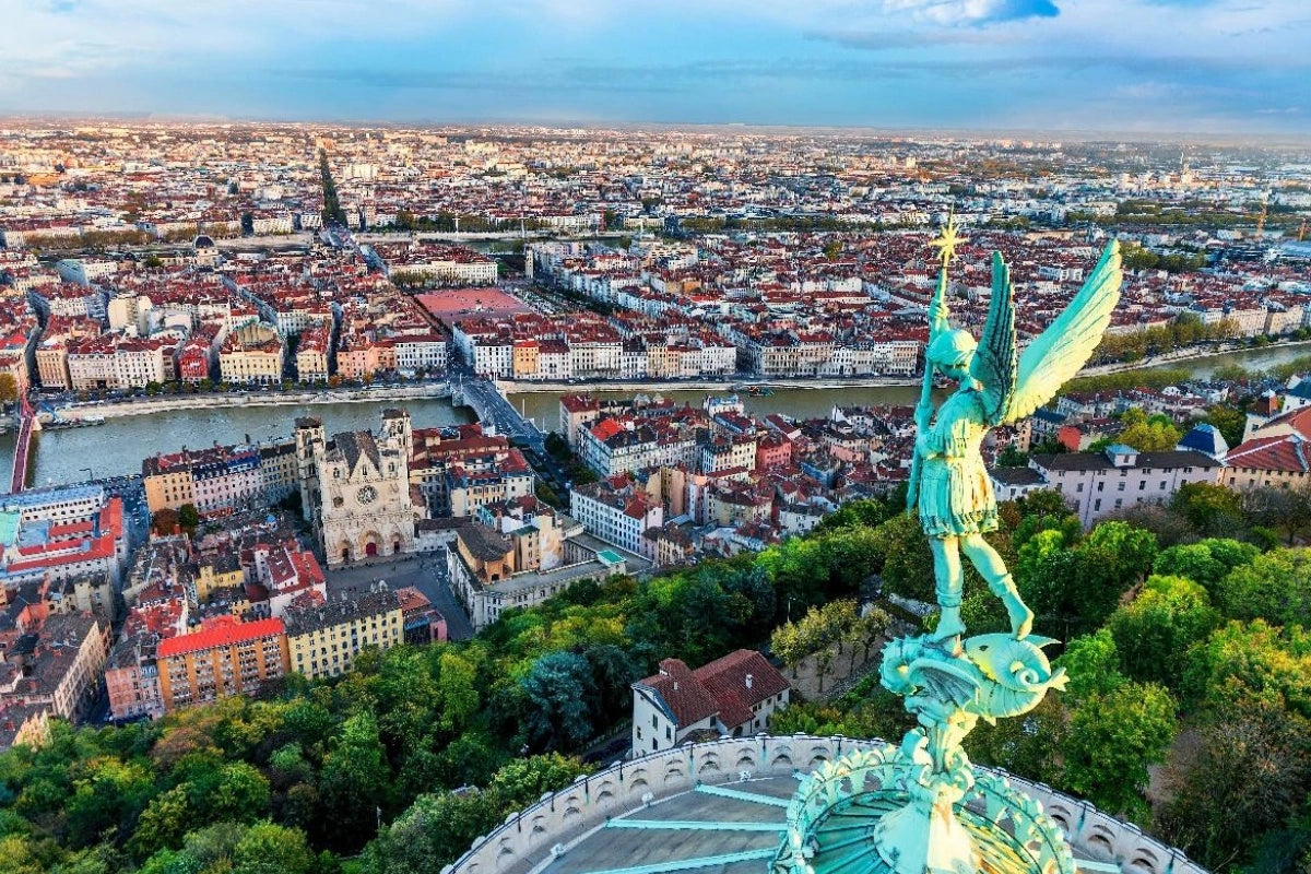 An overview of the beautiful city of Lyon.