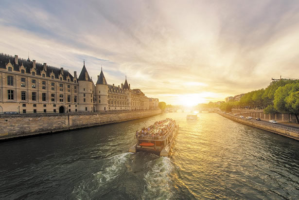Paris Dinner Cruise